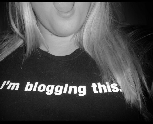 I'm Blogging This... | pict by antigone78