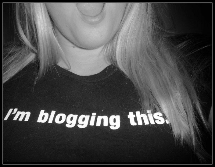 I'm Blogging This... | pict by antigone78